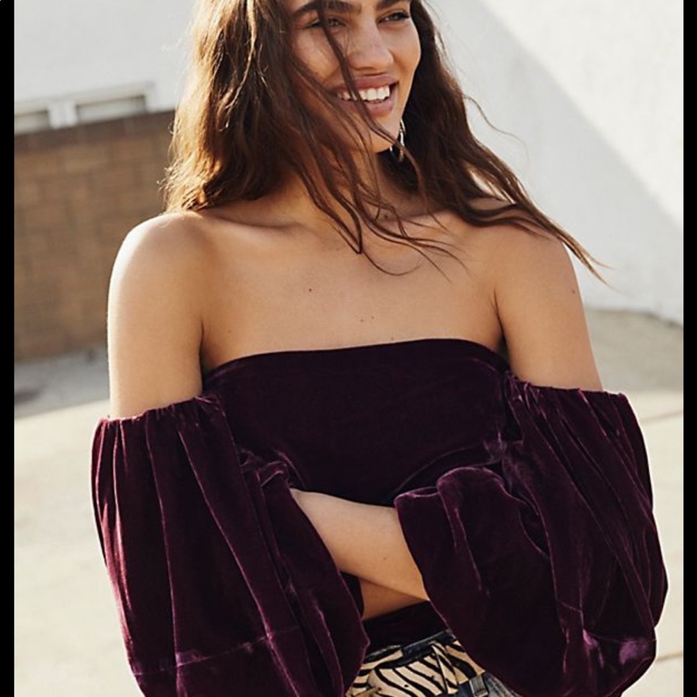 New Free People Piera Top Small Shoulder SOLD OUT!